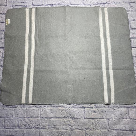 Pottery Barn Kids Stroller Blanket In Gray - Picture 3 of 5